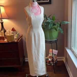 Elegant Cream Sleeveless Dress